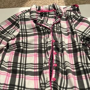 Flannel 2 piece pjs. Worn once!